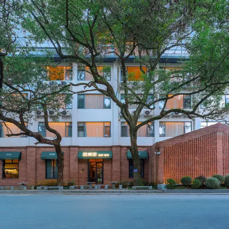 Guilin Yangshuo Xiangzhangshuyu Art Hotel (Yulonghe Jiuxian Wharf Branch)