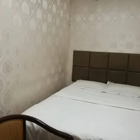 Golden Harbour Hotel