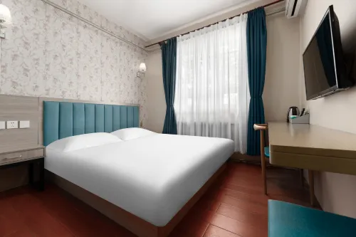 Longlusheng Hotel (Tianjin West Railway Station)