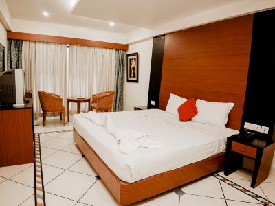 EMARALD RESORT