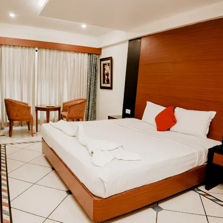 EMARALD RESORT