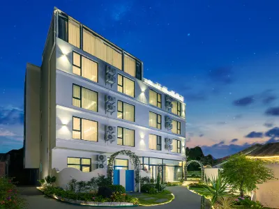 Huachen·Mantingfang B&B (Beihai Silver Beach Tourist Resort)