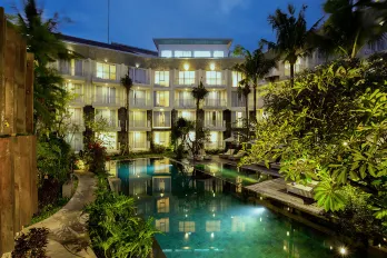 峇裡島水明漾豐塔納1O1飯店