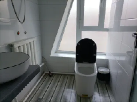 Unscrupulous Xueye Youth Travel Service Hotels in 