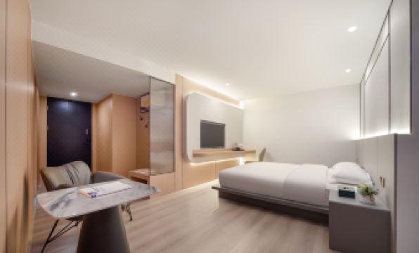 Urba Hotel (Wuxi Sanyang Square Shenglimen Subway Station Branch)