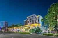 Royal Hotel