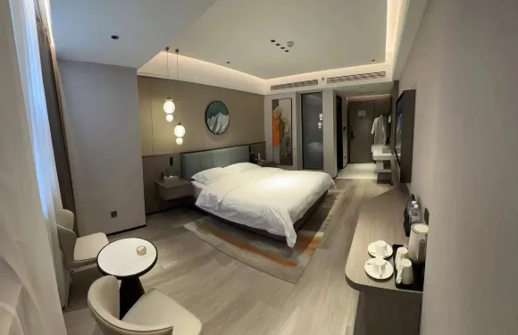 西平華港大酒店