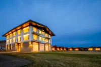 Shangri-La Ten Miles Snow Mountain Margheri Manor Hotels in Napa Sea Scenic Area