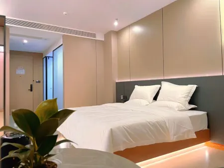 Wuchuan Yunman Hotel Отели в г. Вучуань