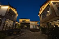 Aromatic Hotel with Snow Mountain View Hotels in 