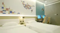 WanYoo Esports Hotel (Tianjin Binjiang Road Pedestrian Street Italian Style Area)