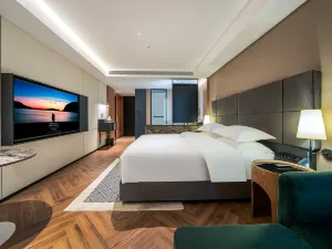 EURUS X HOTEL