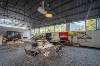 Floral Hotel· Jiujiang Lezhou Manor Homestay(Donglin Temple Branch of Lushan Cableway) - ที่มีบาร์
