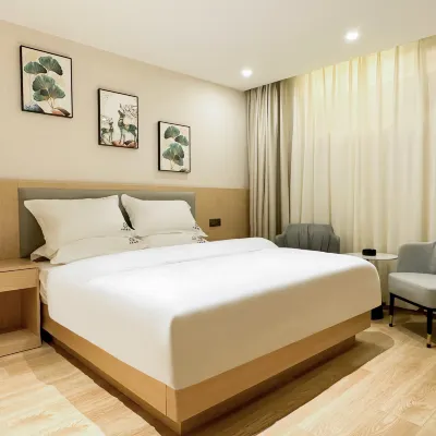 Xingyan Hotel (Xundian Qiche Keyunzhan) Hotels near Fenglong Bay Fairy Town Aladdin Town