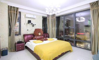 Weimeng Cinema Self-checkin Homestay (Shenbei University Town Tangxuan City Plaza)