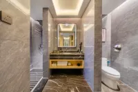 Huatian Holiday Hotel (Yudong High-speed Railway Station)