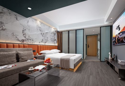 4. 시위에 란팅 홀..