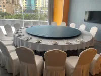 華庭雲棲酒店（平果高鐵站馬頭山清心公園店） - 早餐