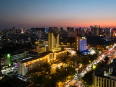 Holiday Inn Express ZHENGZHOU ZHONGZHOU by IHG Hotels near Henan Museum