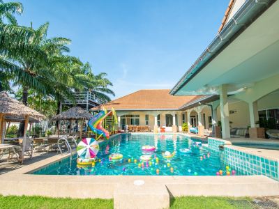 px pool villa pattaya