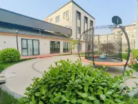manshang Zhicheng Holiday Manor (Rongcheng Baiyangdian High-speed Railway Station)