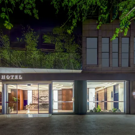 Luxian Tengchi Hotel