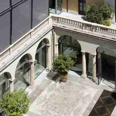 NH Collection Piazza Carlina Hotel Exterior