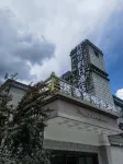 Van Hill holiday hotel Hotels near Langjiling Temple of Gongga