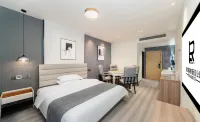 Lola Lizi Luxury Hotel Apartment (Chongqing Ciqikou Branch) Hotel in zona Sino-American Cooperation Organization Concentration Camps Former Site April 1st Library