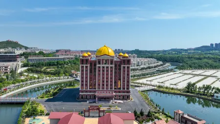Longkou Nanshan Castle Hotel Отели в г. Лункоу