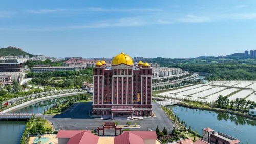 Longkou Nanshan Castle Hotel Hotel a Longkou