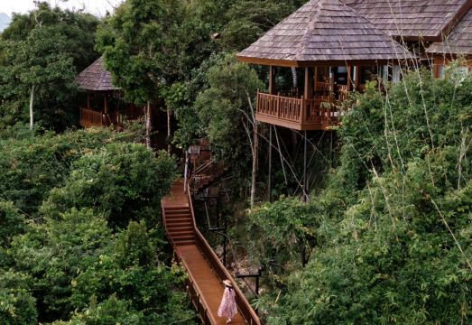 3. 야룽완 어스리 ..