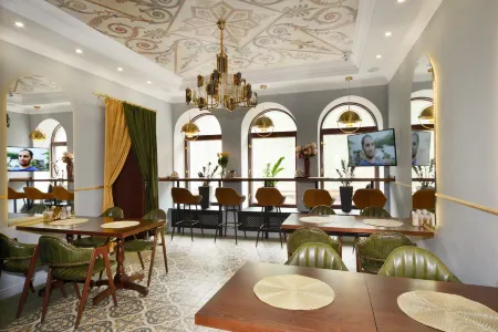 Senator  (Сенатор) Отели рядом с достопримечательностью «Храм Василия Блаженного»