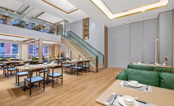 Jinjiang Country Inn & Suites by Radisson Hotel (Victoria Moore City Inner Mongolia Exhibition Hall)