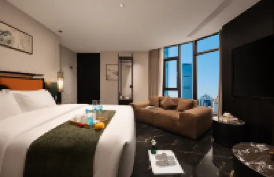 Senchen Terrace Scenic Hotel (Changsha Wu Yi Square IFS Store)