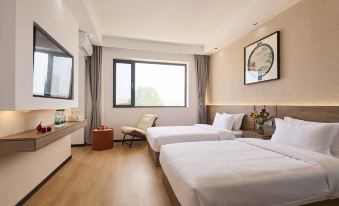 Daihe Four Seasons Garden Resort Hotel (Nandaihe Xianluo Island Scenic Area)