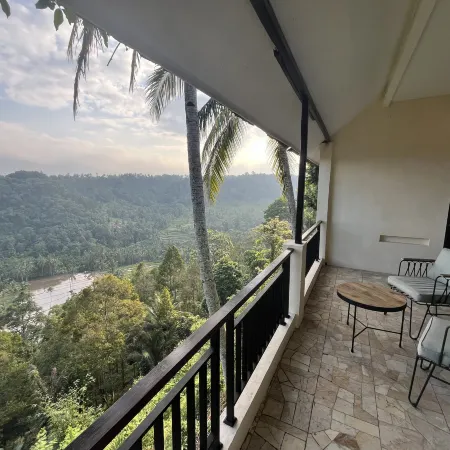 Domisili Ijen Cliff by Fays Hospitality