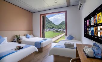 Yangshuo Homecoming Hotel (Jinlongqiao Wharf Bamboo Rafting Branch)