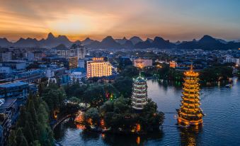 Orange Guilin Xiangbi Mountain scenic area hotel