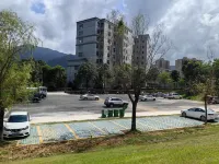 lianshandongyunshuanglonghujiudian - parking