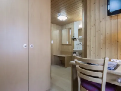 ホテル ロッスリ インターラーケンのホテル