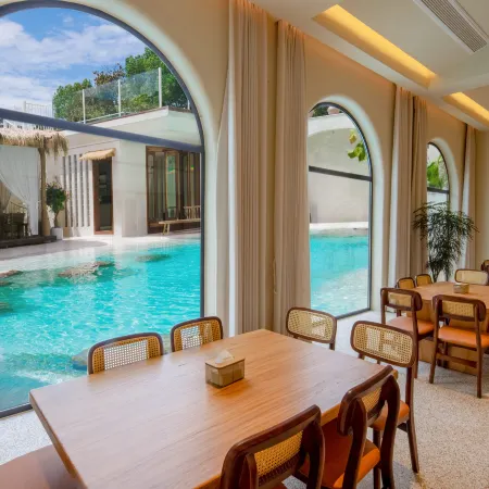 Yishe Savanna Beach Pool Resort | Wabi-sabi Beautiful Stay (OMG Heartbeat Paradise Branch)