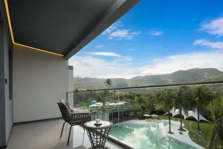 Blue Bird Guesthouse (Riyue Bay Food Court) Отели рядом с достопримечательностью «Xinglong Tropical Garden»