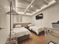 Dongdaemun Karrot Hostel Отели рядом с достопримечательностью «Сеул Даеханно»