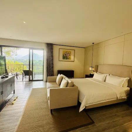 Watermark Promenade · Riverside Charm & Peak View Vacation Villa (Lijiang River Branch)