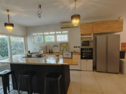 Taman Duta KL Deluxe Villa by uBook