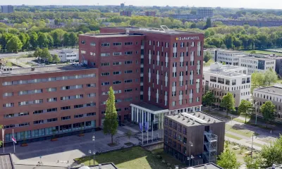 Amsterdam ID Aparthotel Hotel dekat Claes Claeszoon Hofje