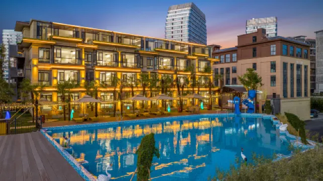 鳳凰攬月度假民宿