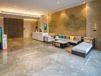 Youyi Crystal Hotel (Qinzhou Baishi Lake Park Branch) Hotels in Qinzhou