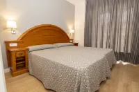 Apartamentos turísticos Jardines del Plaza